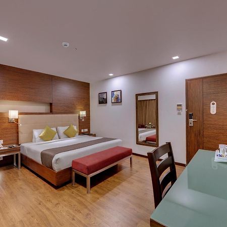 Hotel Suba Star Ahmedabad Luaran gambar