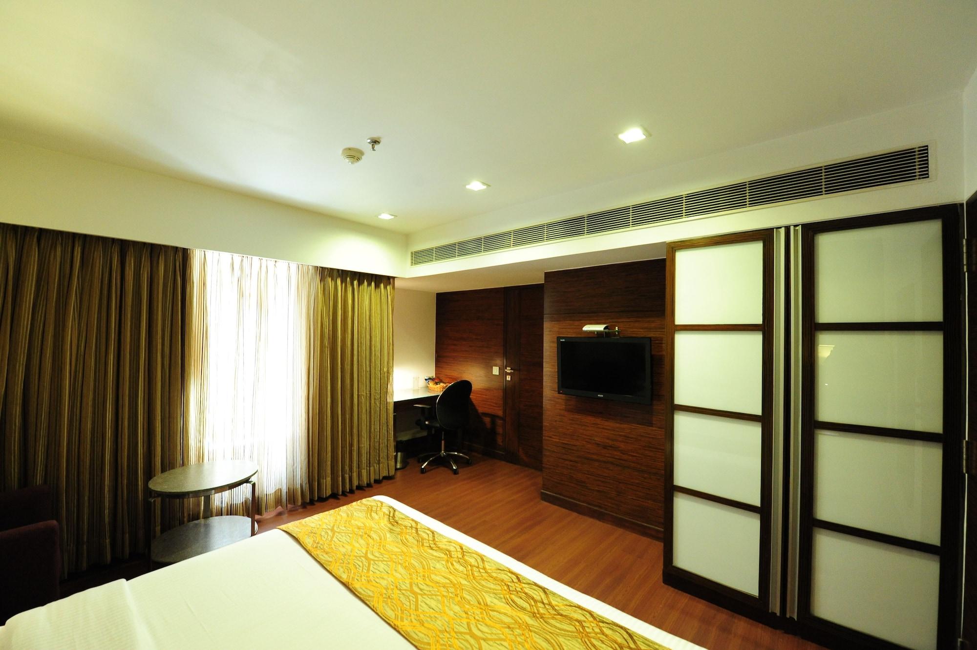 Hotel Suba Star Ahmedabad Luaran gambar