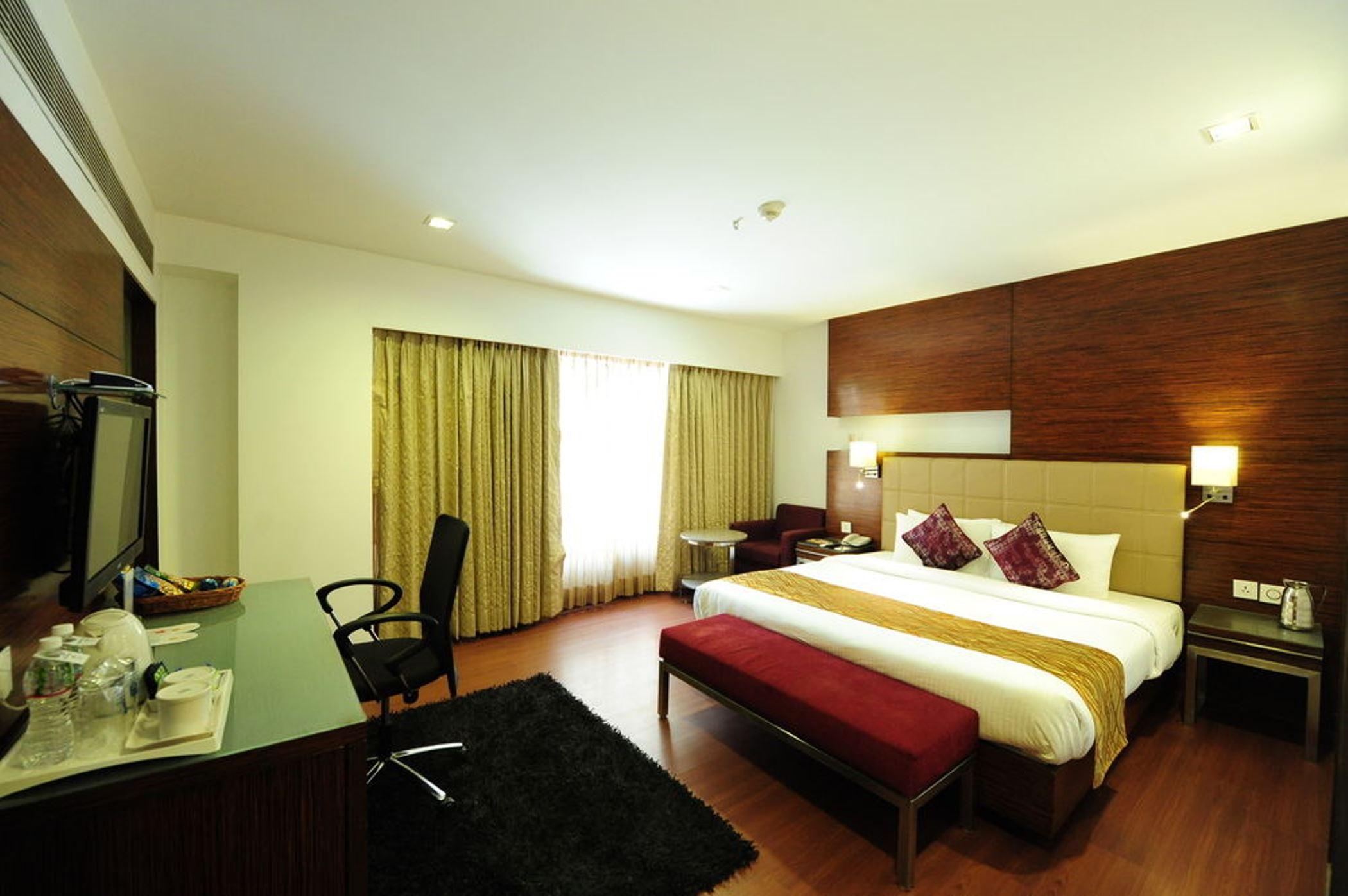 Hotel Suba Star Ahmedabad Luaran gambar