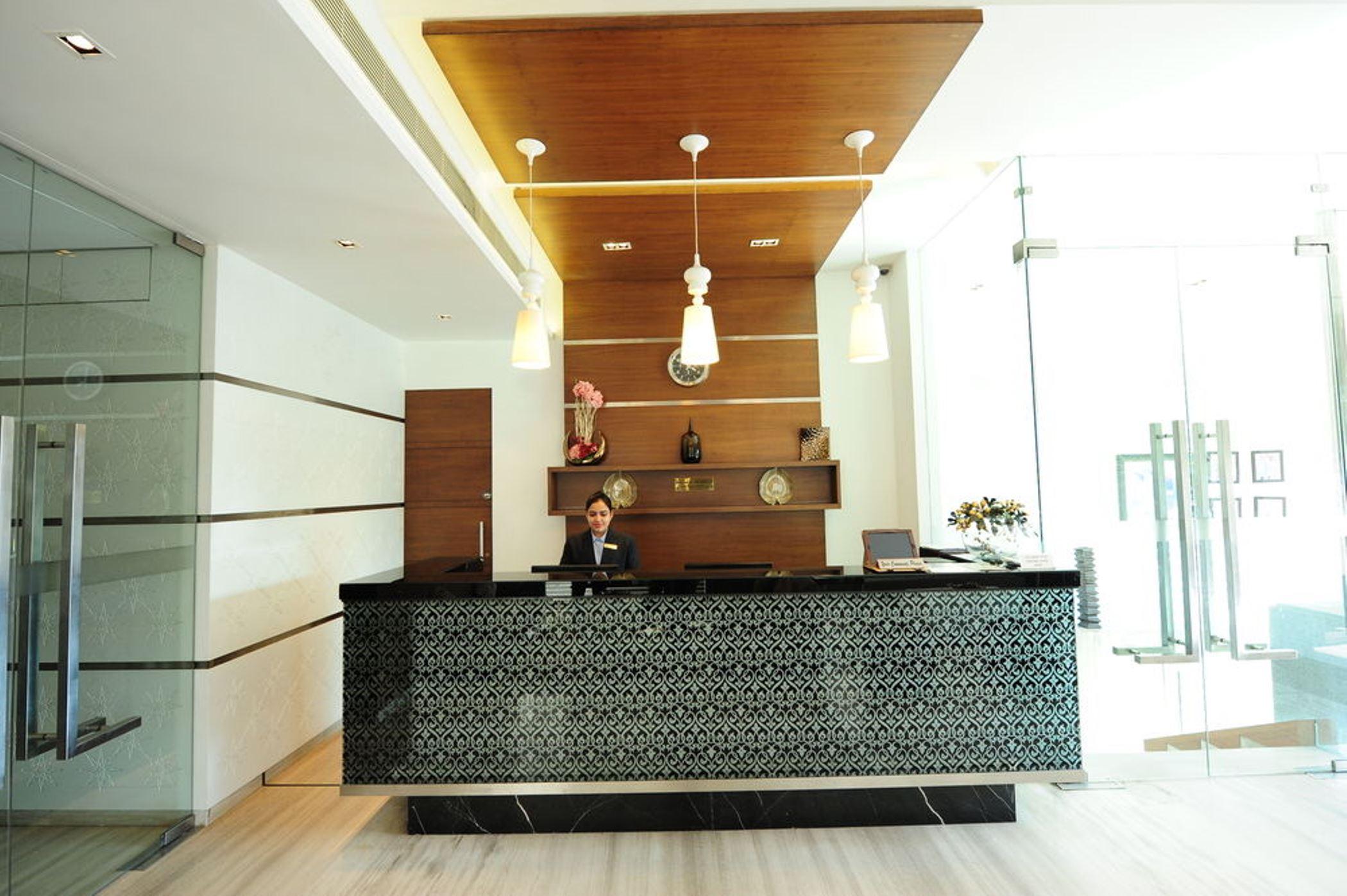Hotel Suba Star Ahmedabad Luaran gambar